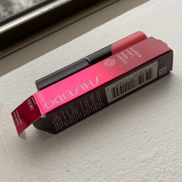 Shiseido Lacquer Gloss - No. OR303 In The Flesh - Picture 4 of 4